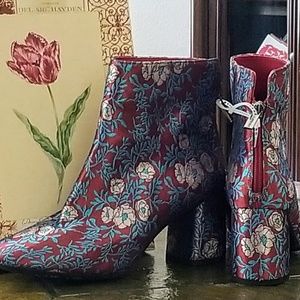 Gianni Bini Shoes - Reduced-Gianni Bini Designer Booties Gianni Bini Shoes - Reduced-Gianni Bini Designer Booties